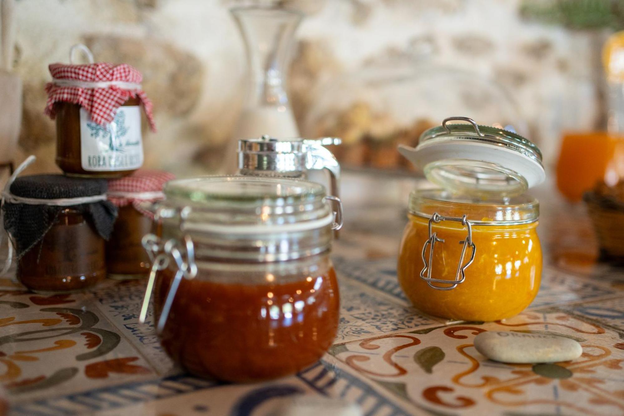 Roba Degli Ulivi Bed and Breakfast Agrigento Buitenkant foto