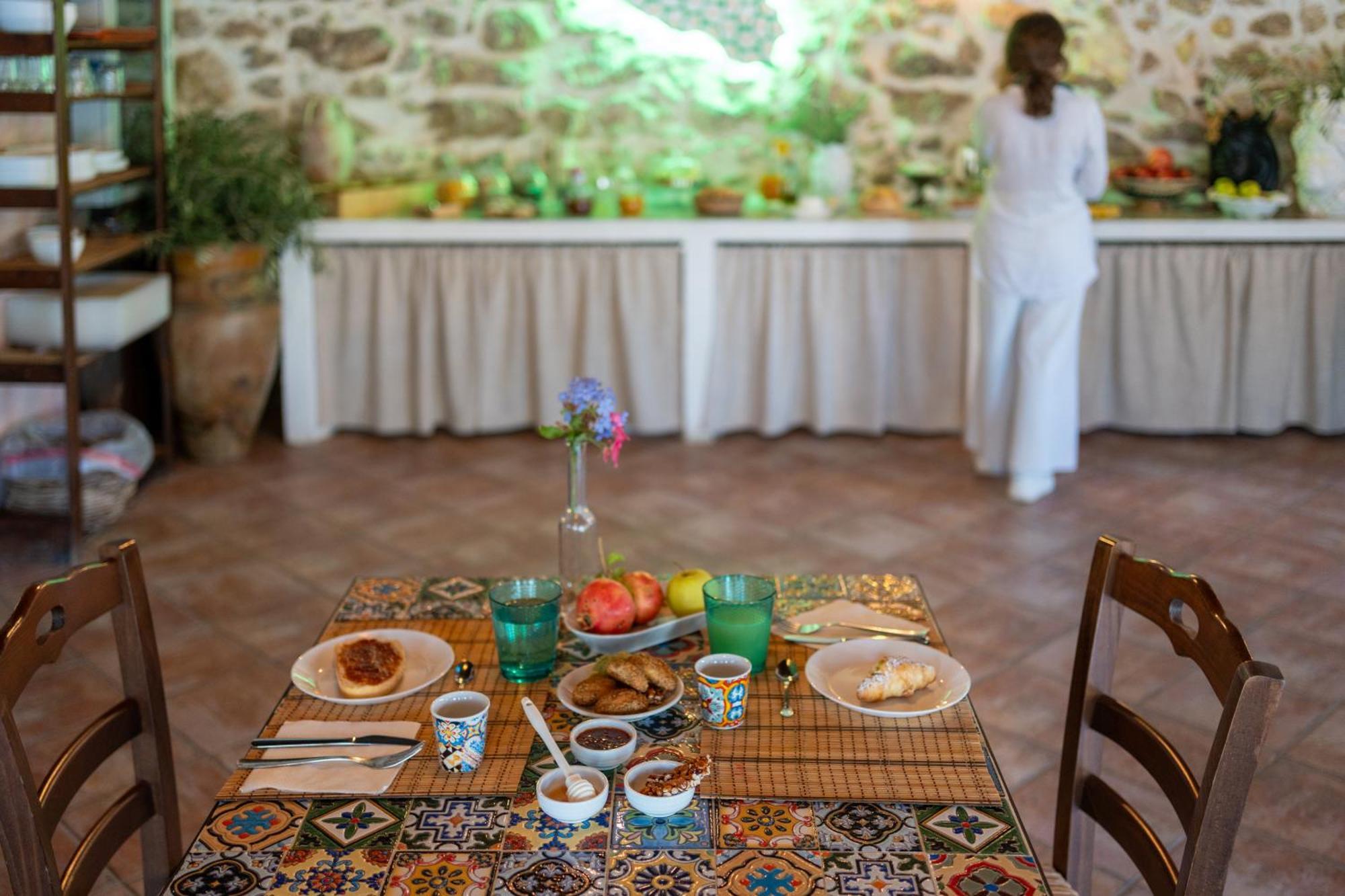 Roba Degli Ulivi Bed and Breakfast Agrigento Buitenkant foto