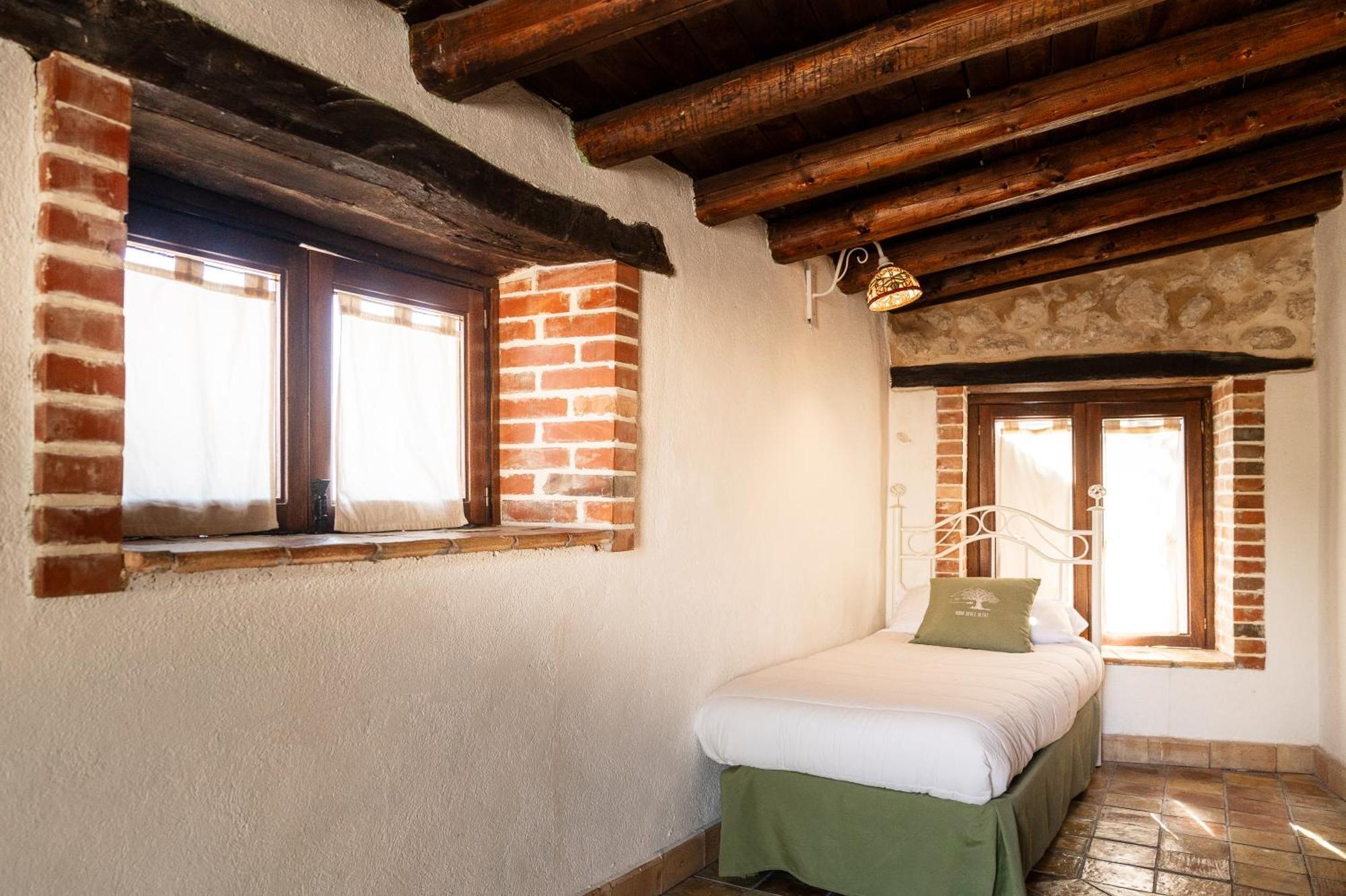 Roba Degli Ulivi Bed and Breakfast Agrigento Buitenkant foto