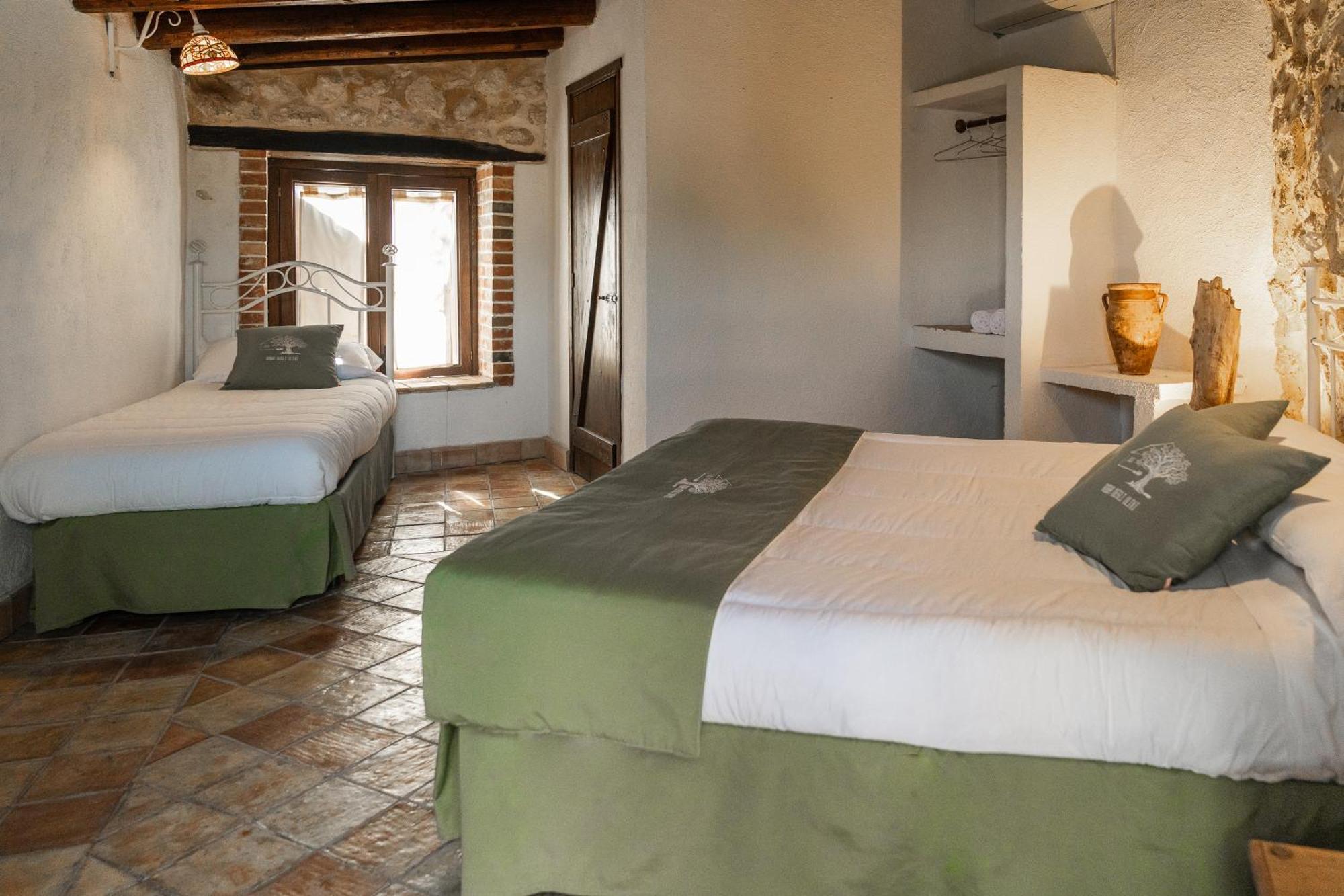 Roba Degli Ulivi Bed and Breakfast Agrigento Buitenkant foto