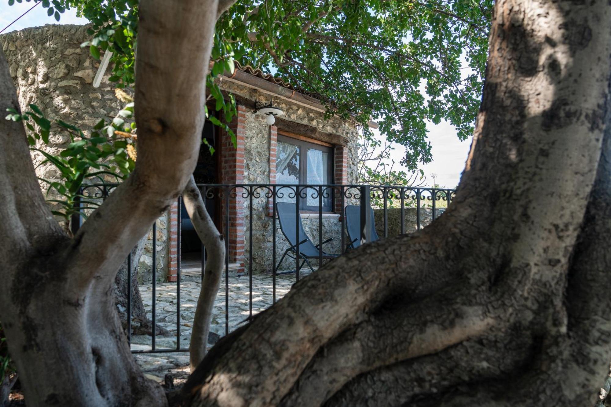 Roba Degli Ulivi Bed and Breakfast Agrigento Buitenkant foto