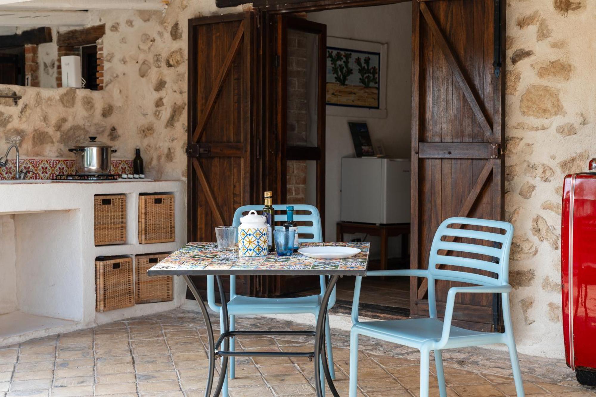 Roba Degli Ulivi Bed and Breakfast Agrigento Buitenkant foto