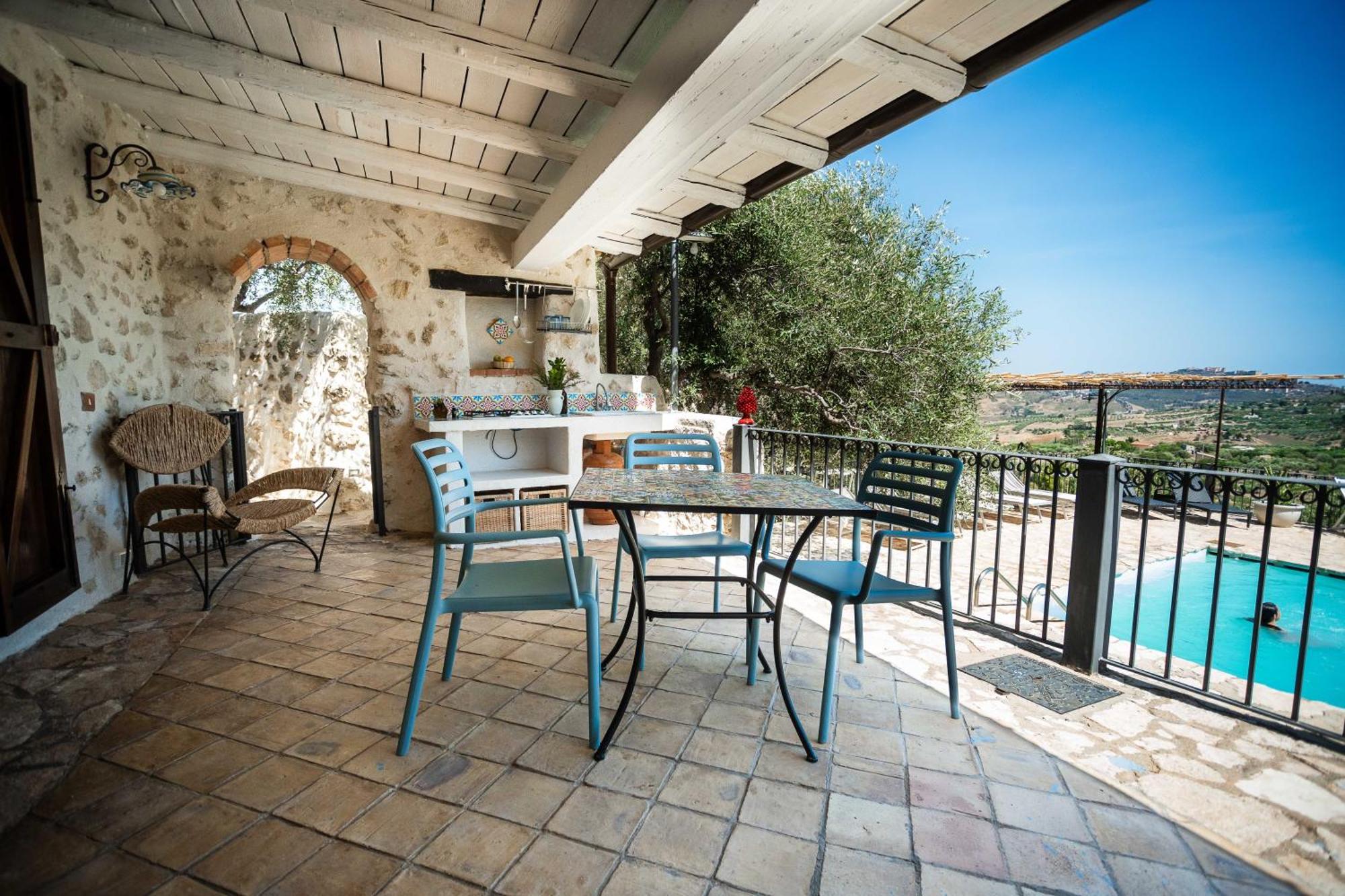 Roba Degli Ulivi Bed and Breakfast Agrigento Buitenkant foto