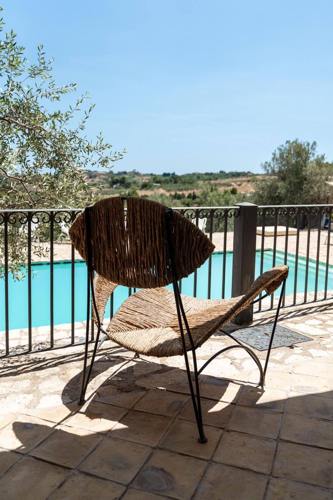 Roba Degli Ulivi Bed and Breakfast Agrigento Buitenkant foto