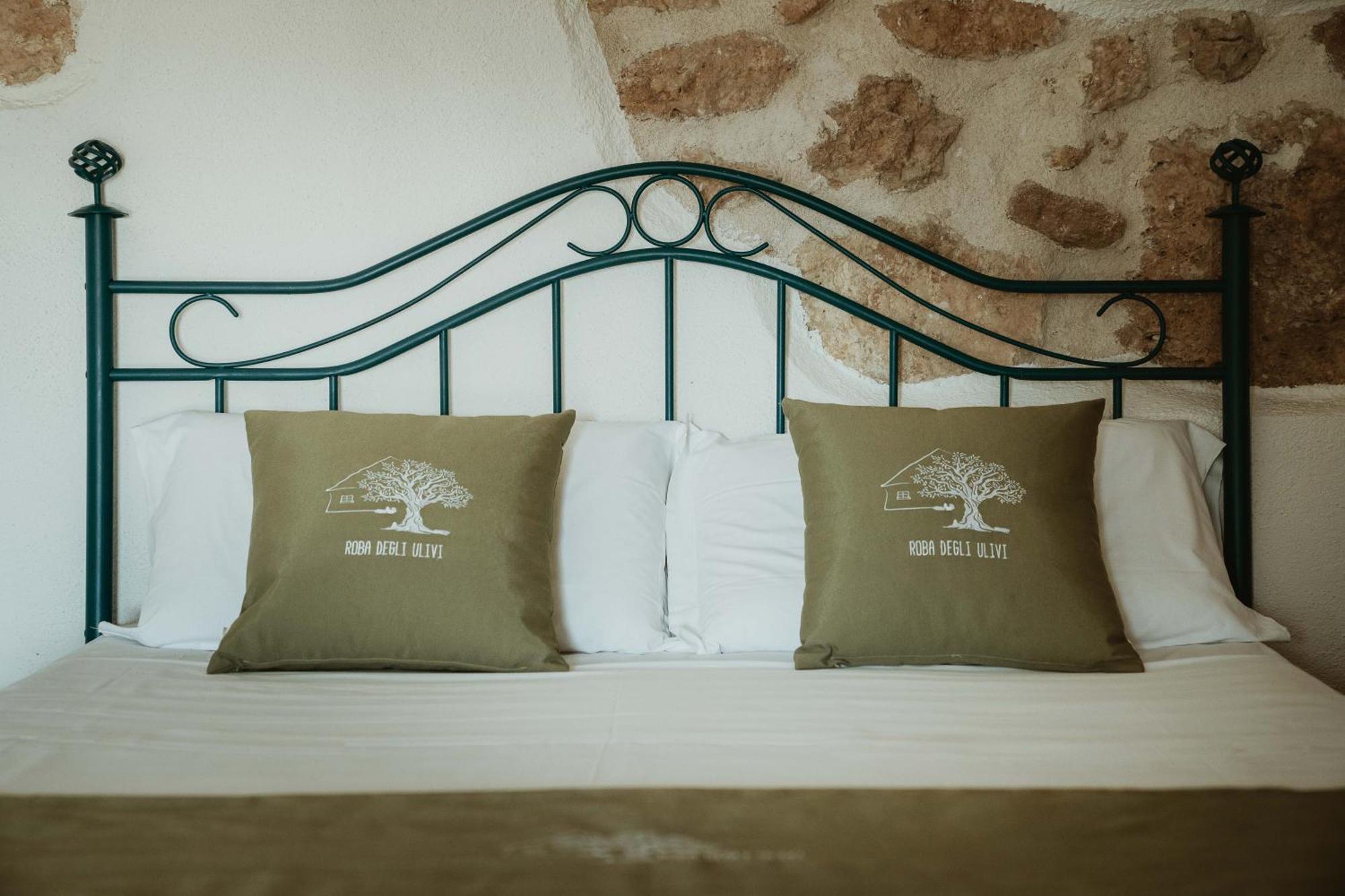 Roba Degli Ulivi Bed and Breakfast Agrigento Buitenkant foto